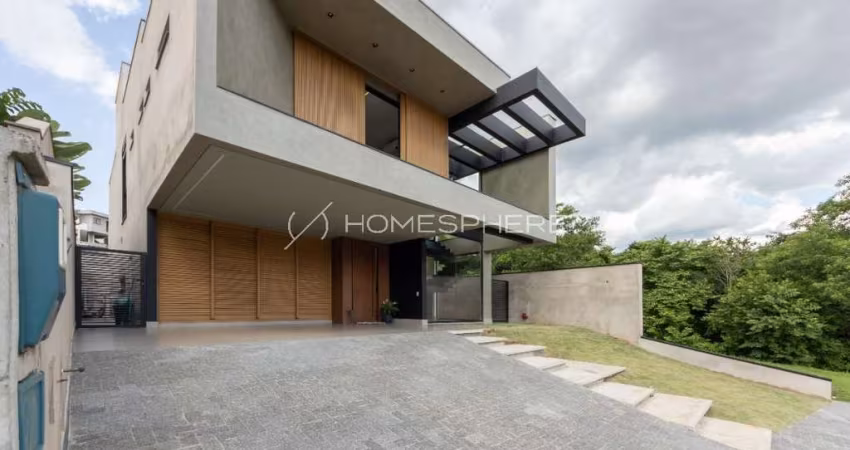 Casa de condomínio com 330 m², 3 quartos sendo 3 suítes à venda no bairro Joapiranga.