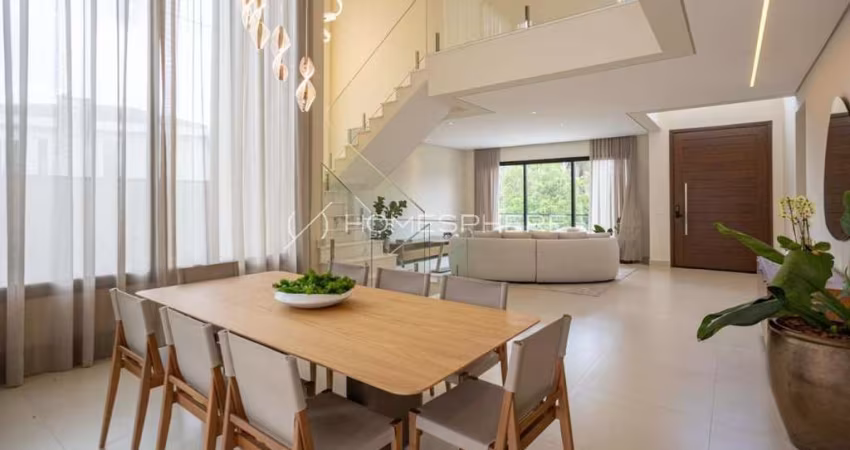 Casa Nova, Mobiliada e com Vista Permanente para a Natureza em Alphaville