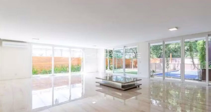 Casa de condomínio com 680 m², 4 suítes e 5 vagas de garagem à venda no bairro Brooklin.