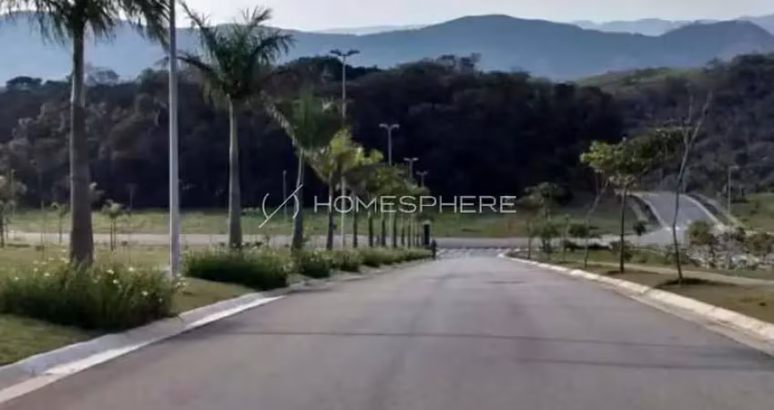 Terreno em condomínio com 724 m²,  à venda no bairro aldeia da serra.