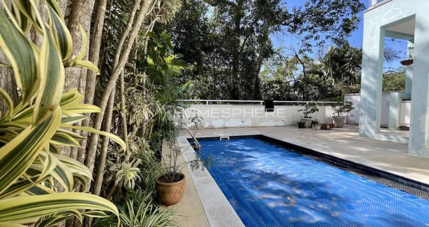 Casa de condomínio com 250 m², 4 quartos sendo 4 suítes à venda no bairro Aldeia da Serra.
