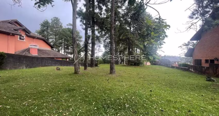 Terreno em condomínio com 1005 m²,  à venda em aldeia da serra.