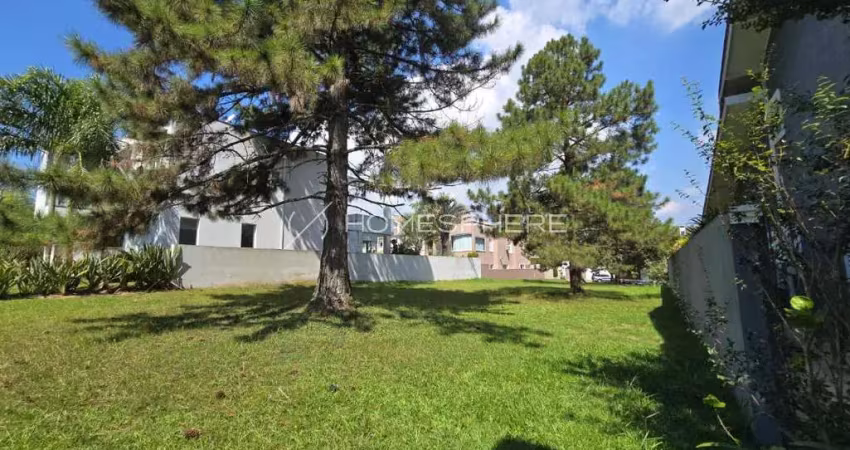 Terreno com 560 m²,  à venda no bairro aldeia da serra.