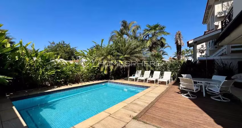Alphaville 11, casa a venda com 4 suítes, piscina e varanda gourmet.
