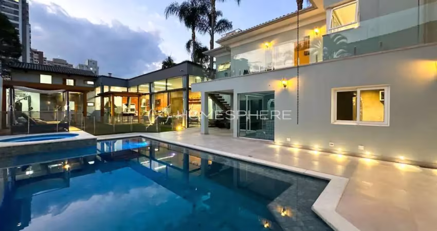 Casa totalmente reformada, 500 m²,  5 suítes, 6 vagas, à venda no campo belo, são paulo.