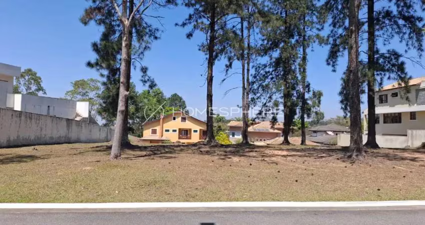 Terreno à venda na Avenida dos Lagos, Aldeia da Serra, Barueri