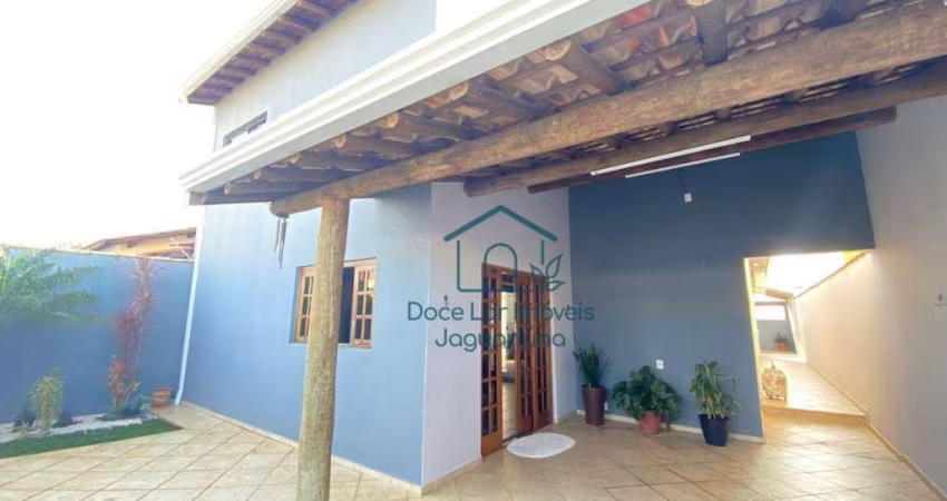 Casa com 3 dormitórios à venda, 200 m² por R$ 660.000,00 - Jardim Silvio Rinaldi - Jaguariúna/SP