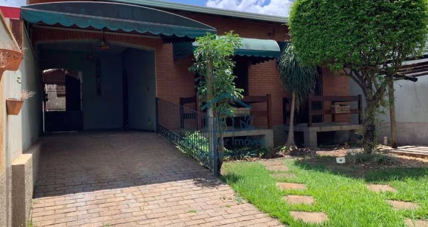 Casa com 3 dormitórios à venda, 146 m² por R$ 670.000,00 - Centro - Jaguariúna/SP