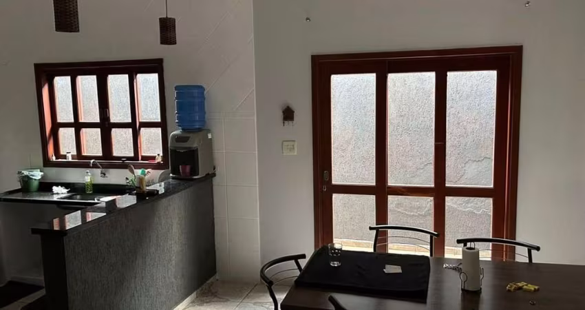 Casa à venda, 209 m² por R$ 620.000,00 - Jardim Pinheiros - Jaguariúna/SP