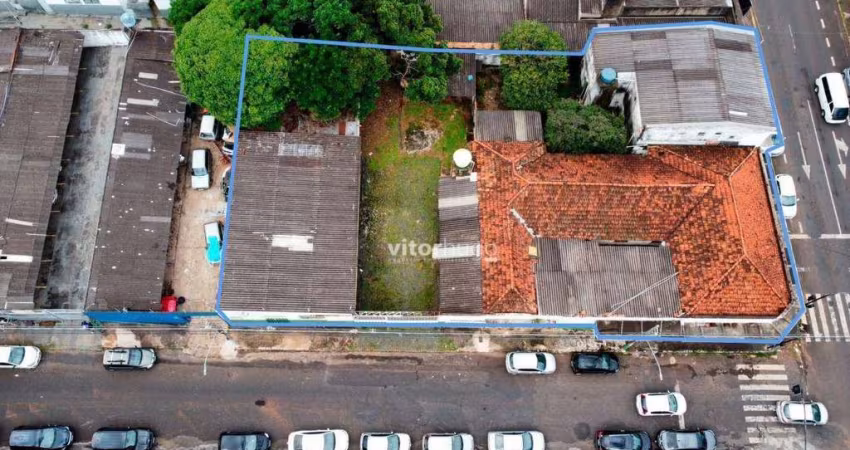 Área  de esquina , Floriano Peixoto- Bairro Brasil - Uberlândia/MG