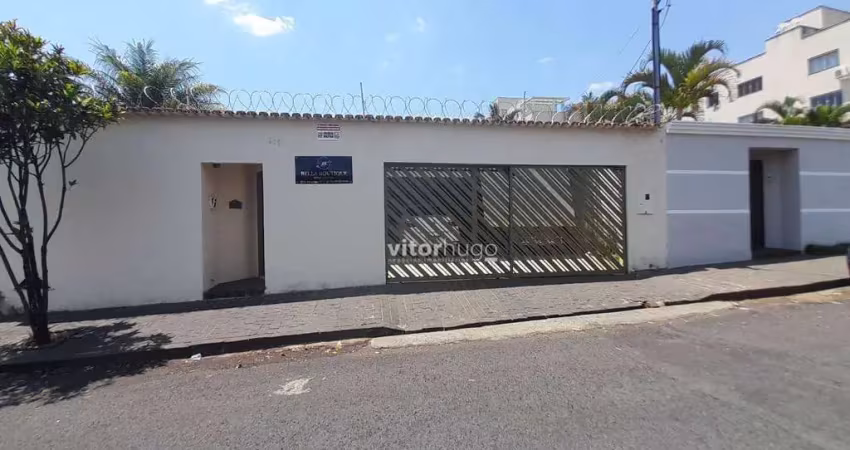 Casa com 3 quartos à venda no Santa Mônica, Uberlândia 