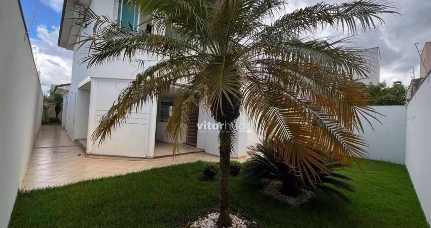 belíssimo Sobrado no Bairro Santa Mônica , 281 M², 3 quarto sendo um suite, vale a pena conferir.