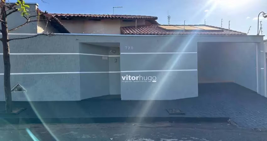 Casa em condomínio fechado com 3 quartos à venda no Tubalina, Uberlândia 