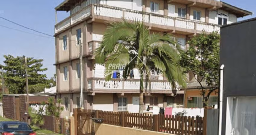 Apartamento com terraço e Jacuzzi à venda em Balneário Canoas, Pontal do Paraná, PR.