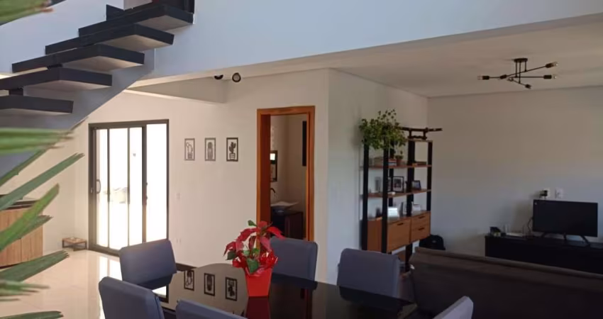 Casa em Condomínio para Locação em Cabreúva, Jacaré, 3 dormitórios, 1 suíte, 3 banheiros, 2 vagas