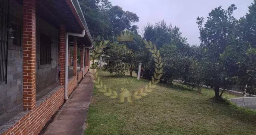 Chácara para Venda em Juquitiba, Senhorinhas, 4 suítes, 1 banheiro, 1 vaga