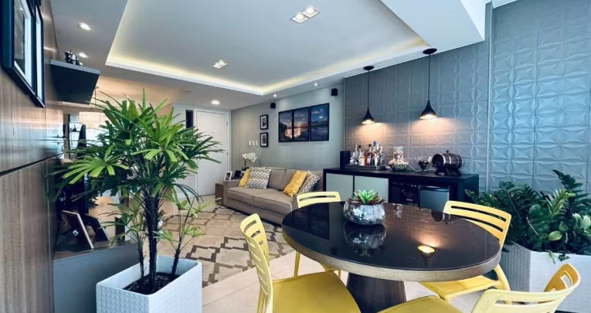Apartamento à venda, 102m², Três Quartos, sendo um suíte, podendo ser porteira fechada também, Duas Vagas de Garagens, Caminho das Árvores, Salvador