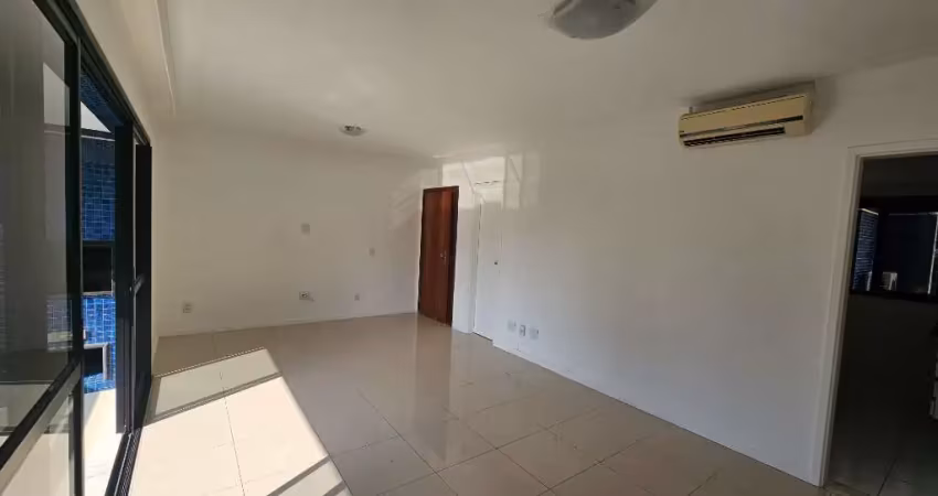 Apartamento para vender, com 106m2, 4 andar, três quartos, sendo um suíte,  2 vagas de garagem, alphaville i, paralela, salvador-ba