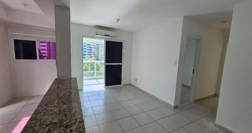 Apartamento para alugar com dois quartos, sendo um suíte, 78m2, em Alphaville I, Paralela/Alphaville I- Ba