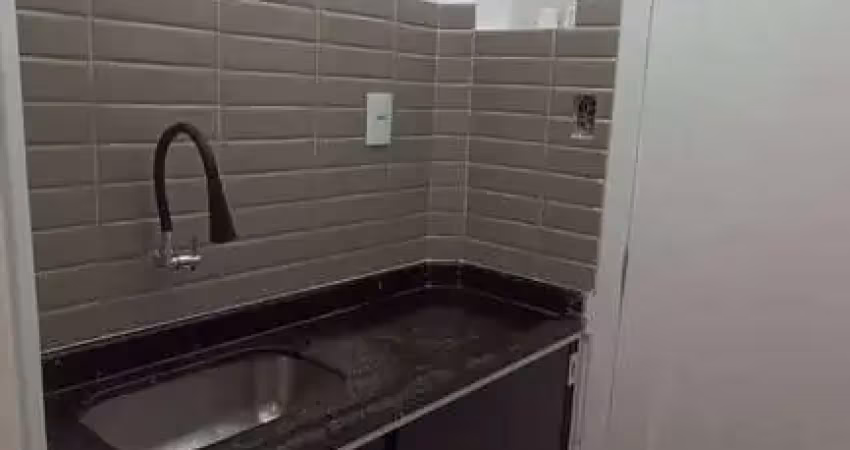 Locação kitnet reformado na quadra da praia – embaré / santos-sp