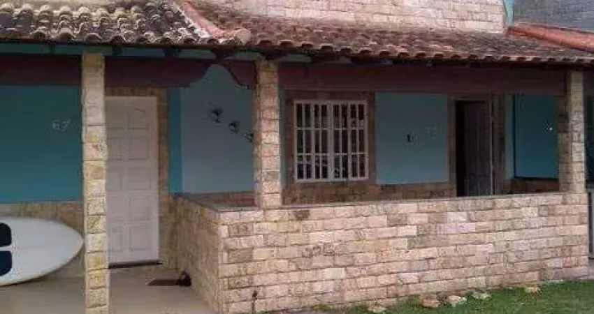 COD 221: CASA EM CONDOMÍNIO NA PRAIA DO BARBUDO - ARARUAMA.