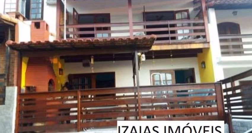 COD 731: CASA TRIPLEX EM PORTO DA ROÇA - SAQUAREMA