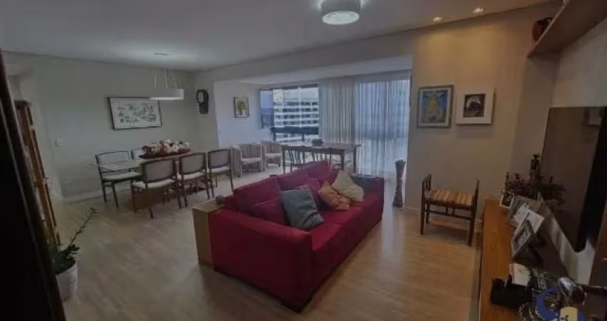 APARTAMENTO À VENDA EM ALPHAVILLE COM 3/4 SENDO UM SUÍTE, NASCENTE TOTAL ANDAR ALTO - NASCENTE - VENTILAÇÃO CRUZADA