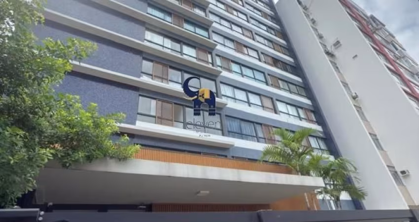 O CHARME DE MORAR OU INVESTIR NA BARRA   BLUE BARRA 1/4 ANDAR ALTO E NASCENTE