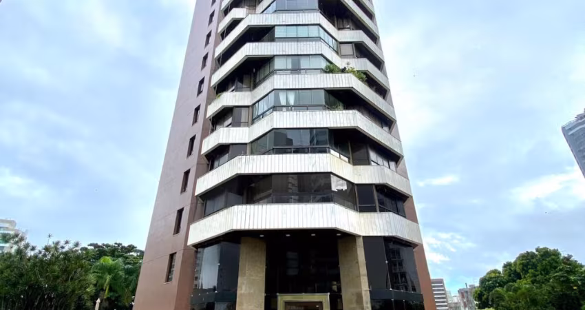 APARTAMENTO  NA SABINO SILVA 4 QUARTOS SENDO 3 SUITES.