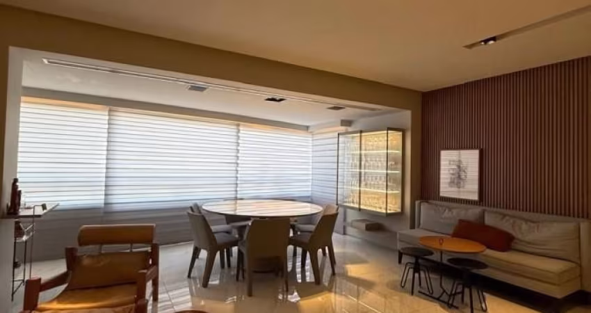 APARTAMENTO À VENDA NO HORTO FLORESTAL  MOBILIADO PROJETO ARROJADO E MODERNO.  195M2 DE ÁREA PRIVATIVA COM PLANTA4/4 REVERTIDA PARA 3 AMPLAS SUÍTES E VISTA MAR! 