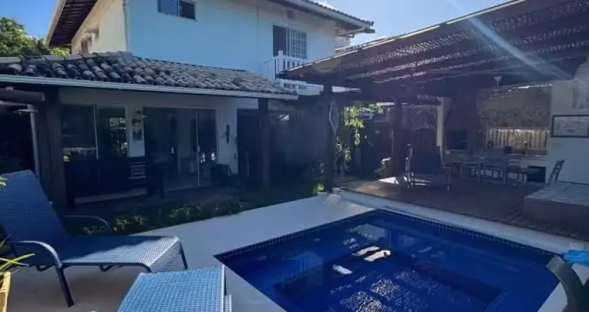 Casa mobiliada  a venda  4/4 com duas suites no condomínio  residencial quatro rodas em itapuã
