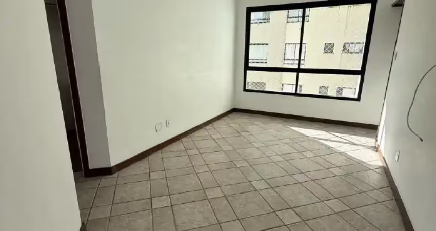 Excelente custo-benefício: apartamento 3 quartos amplo no jardim apipema com duas vagas precisa de reformas