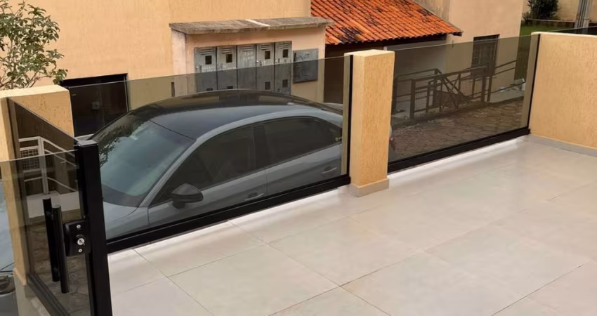 Excelente Sobrado em Condominio