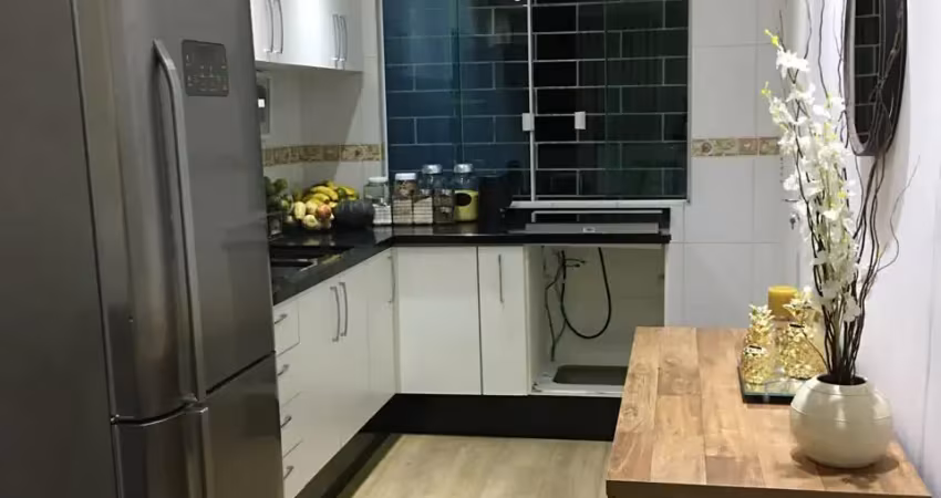 Casa com 2 quartos e edícula nos fundos na fazenda rio grande