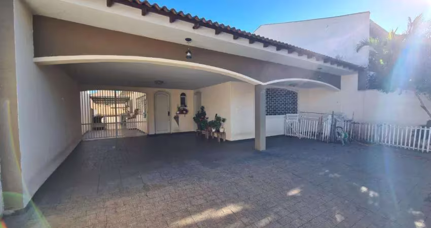 Sobrado à venda em londrina, boa vista, com 5 quartos, com 319.88 m²