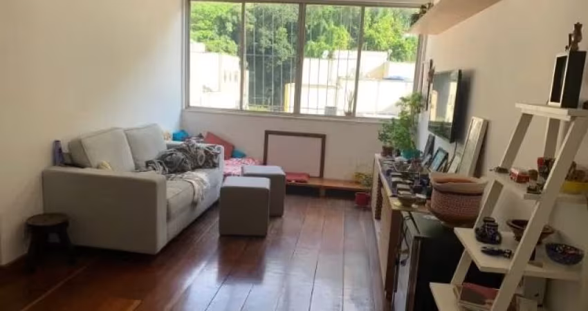 3 Quartos em Laranjeiras com vista para o Verde
