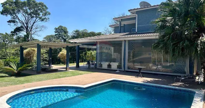 Casa com Piscina para Alugar, Alto Padrão em Cabreúva, Sp