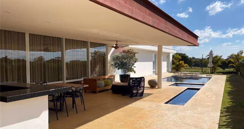 Casa com 4 Suítes à Venda, Alto Padrão no Japy Golf Club, Cabreúva SP