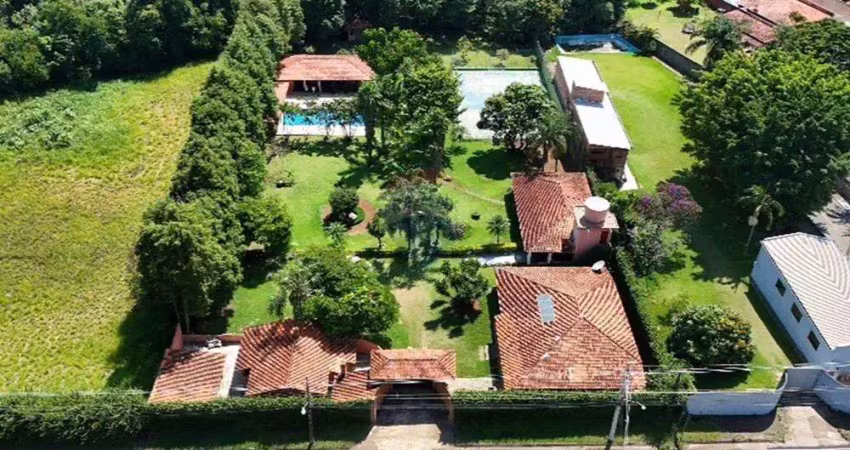 Chácara com Piscina à Venda, Cabreúva, São Paulo