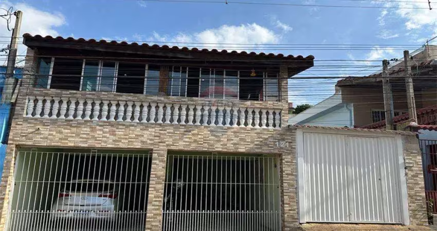 Casa com Piscina à Venda no Bairro do Vilarejo em Cabreúva