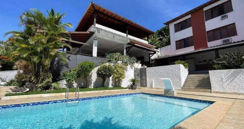 Casa para Venda em Niterói, ITAIPU, 5 dormitórios, 2 suítes, 6 banheiros, 30 vagas