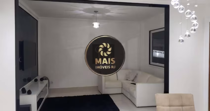 Casa para Venda em Niterói, Caramujo, 3 dormitórios, 1 suíte, 3 banheiros, 8 vagas