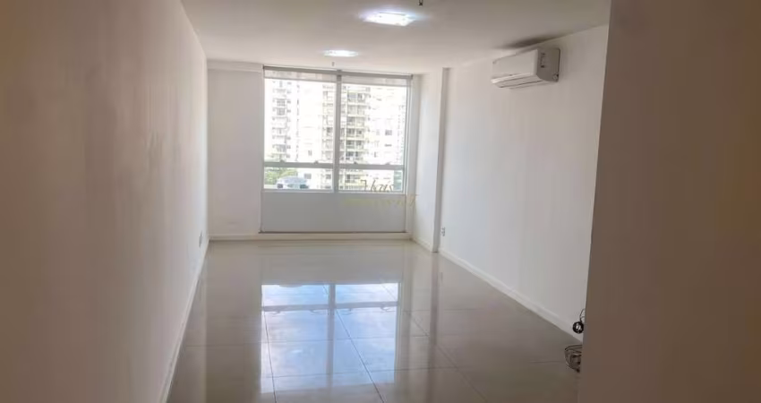 Sala Comercial para Venda em Niterói, Santa Rosa, 1 banheiro, 1 vaga
