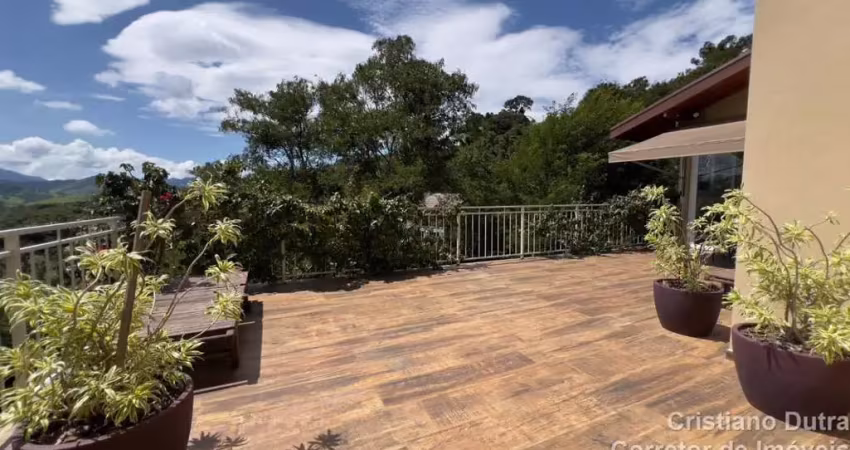 Surpreenda-se com esta casa de luxo com vista surreal
