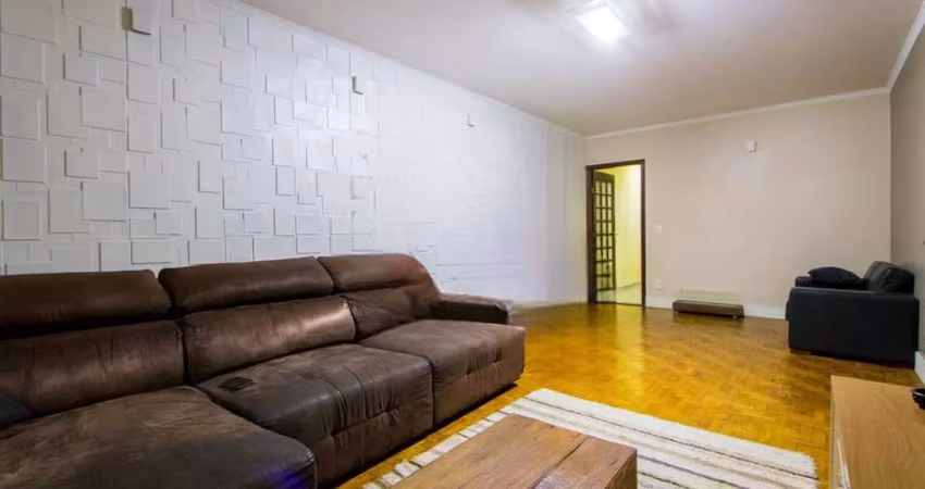 Casa à venda – 3 quartos, 200 m² – Vila Alzira, Santo André