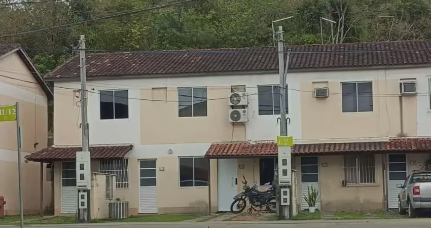 Excelente casa duplex  primeira locação cond. caminho do parque