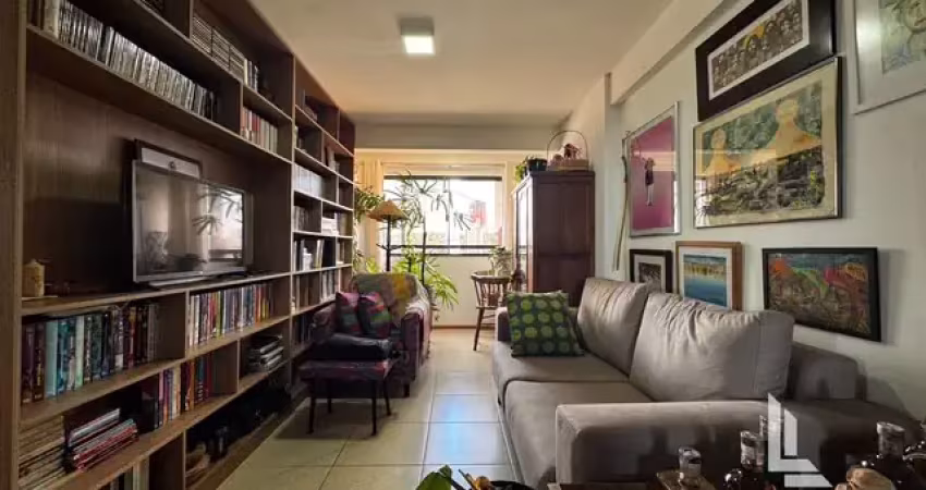Apartamento com dois quartos sendo uma suite no bairro tirol