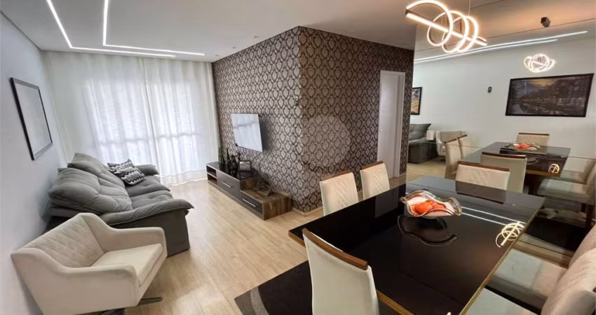 Apartamento com 3 quartos à venda em Jardim Las Palmas - SP
