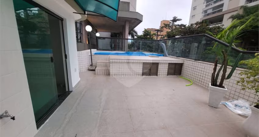 Sobrado com 4 quartos à venda em Embaré - SP