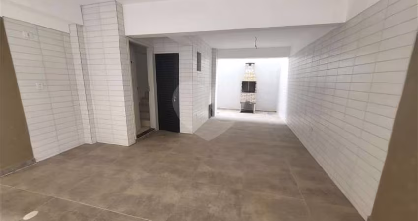 Casa com 2 quartos à venda em Macuco - SP